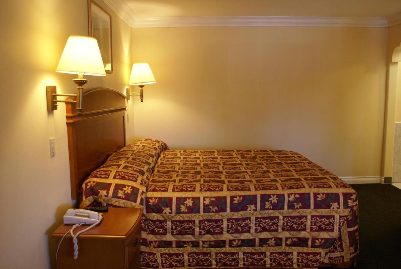 Colony Inn บูเอนาพาร์ค ภายนอก รูปภาพ